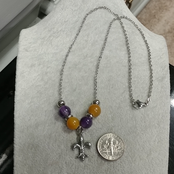 Fleur De Lis Amethyst Jade Bead Necklace Natural Gemstone LSU Purple & Gold NOLA - Picture 16 of 17